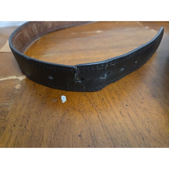 Carhartt Men's Bridle Leather Size 42 Reversible‎ Brown/ Black Metal Keeper Belt - Picture 3 of 4